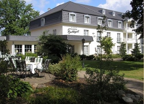 פאדרבורן Waldhotel Nachtigall מראה חיצוני תמונה